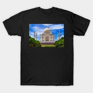 Taj Mahal riverside. T-Shirt